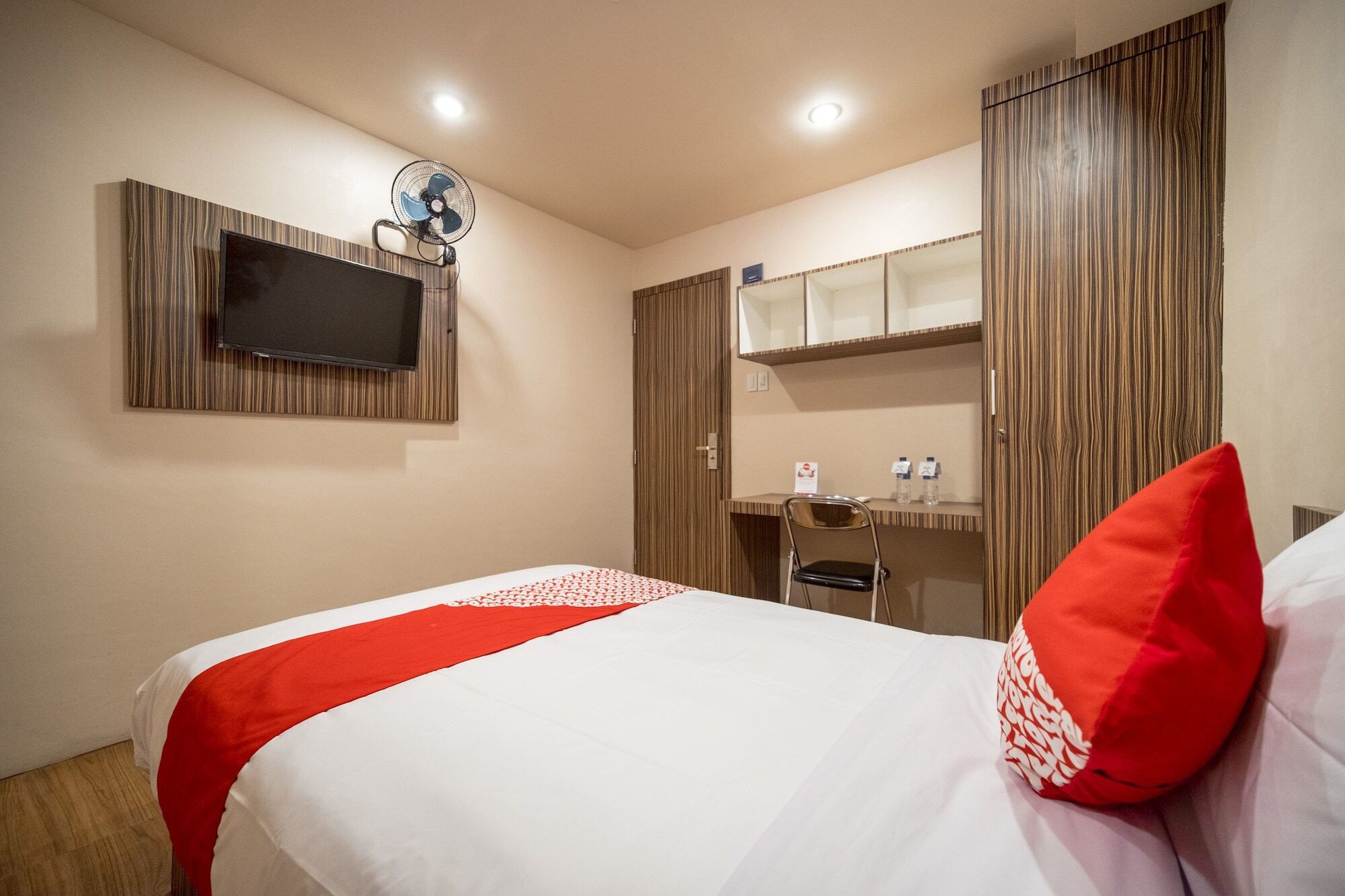 Oyo 291 Medan City Syariah Exterior photo